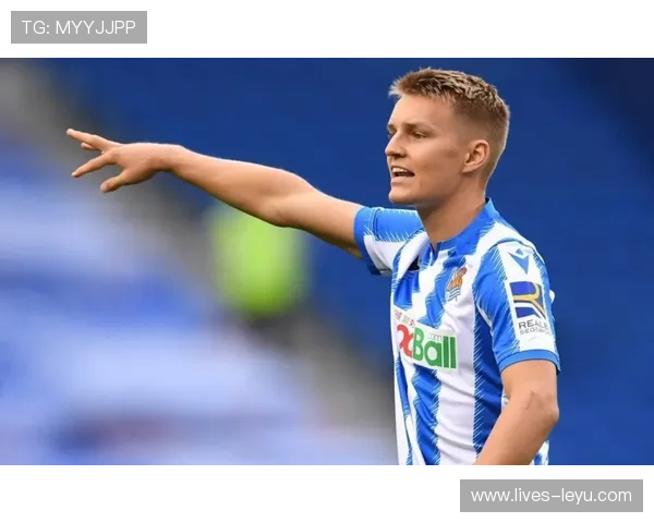 挪威中场核心厄德高再展全能风采