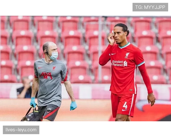 范戴克青训岁月铸就铁卫传奇：从艰辛起步到世界顶级后卫强势回暖