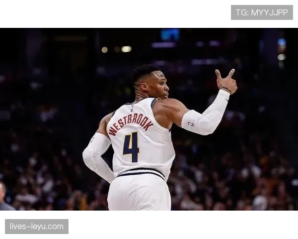 亨德森火力全开助球队强势反弹,关键阶段状态回暖迎赛季转折点 亨德森火力全开助球队强势反弹,关键阶段状态回暖迎赛季转折点