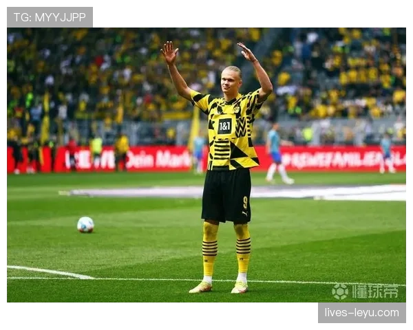 根特火力全开进攻回暖，强势冲击联赛排名新高！