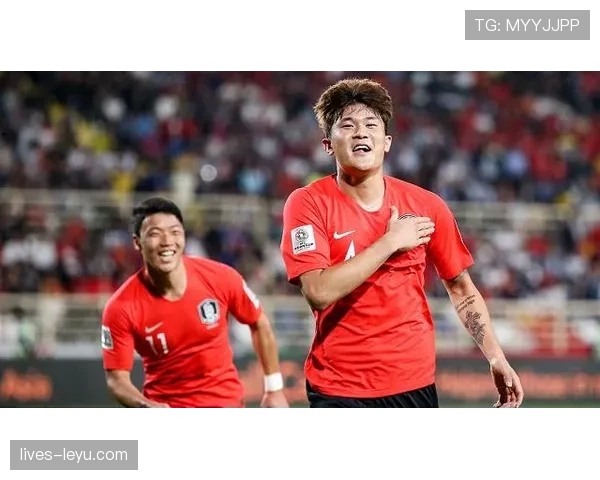 金玟哉入选FIFA最佳阵容引热议,球迷盛赞其巅峰状态并展望未来表现 金玟哉入选FIFA最佳阵容引热议,球迷盛赞其巅峰状态并展望未来表现