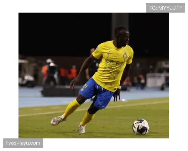 塞内加尔马内状态回暖，助球队备战国际赛场表现稳健